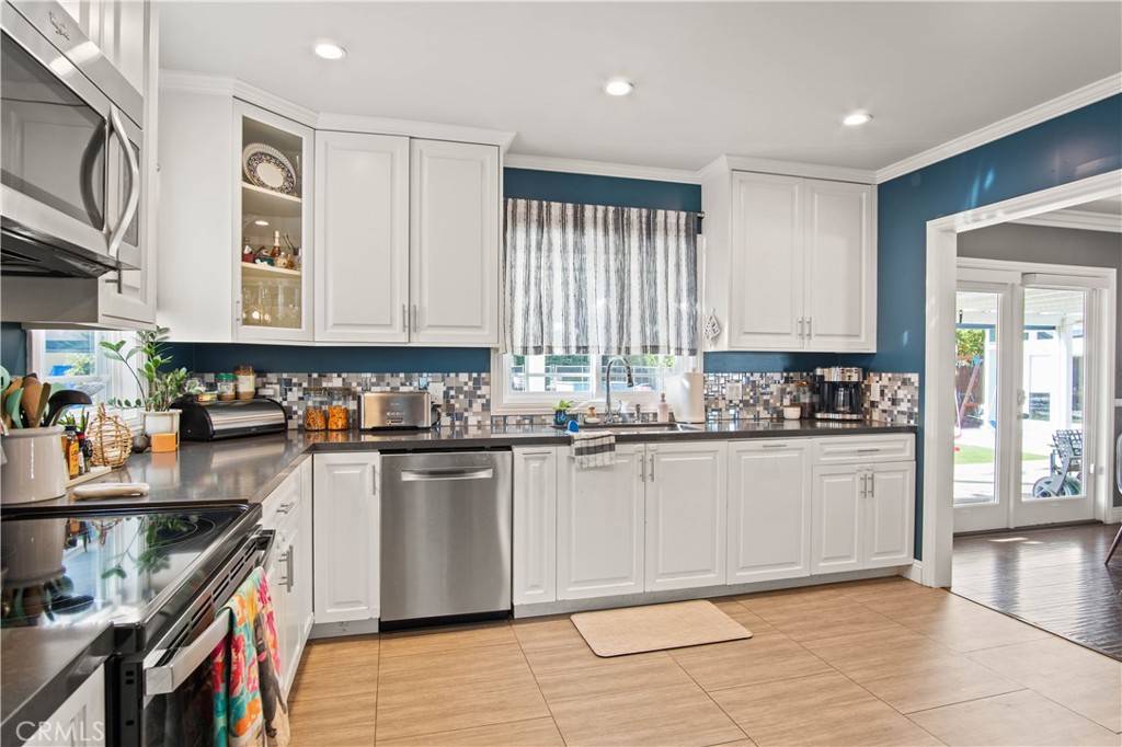 Van Nuys, CA 91406,6835 Aldea AVE