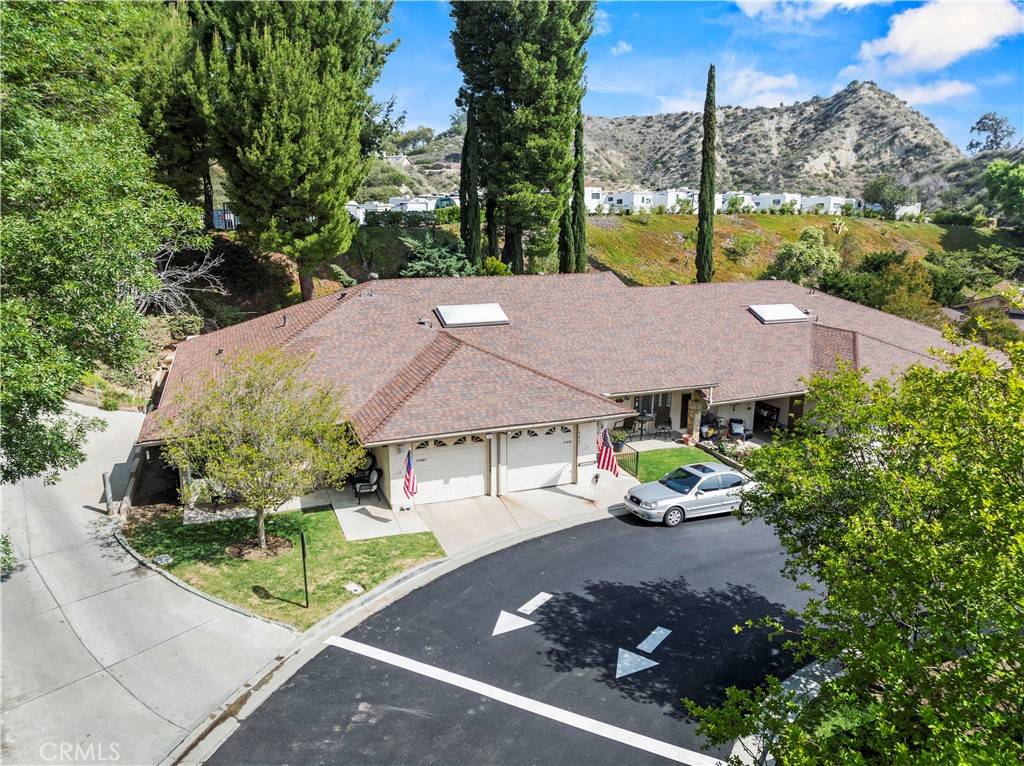 Newhall, CA 91321,19439 Oak Crossing RD