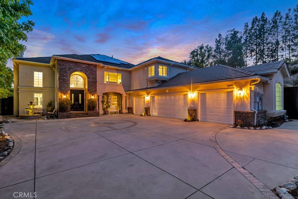 Topanga, CA 90290,21141 Brunnell CT