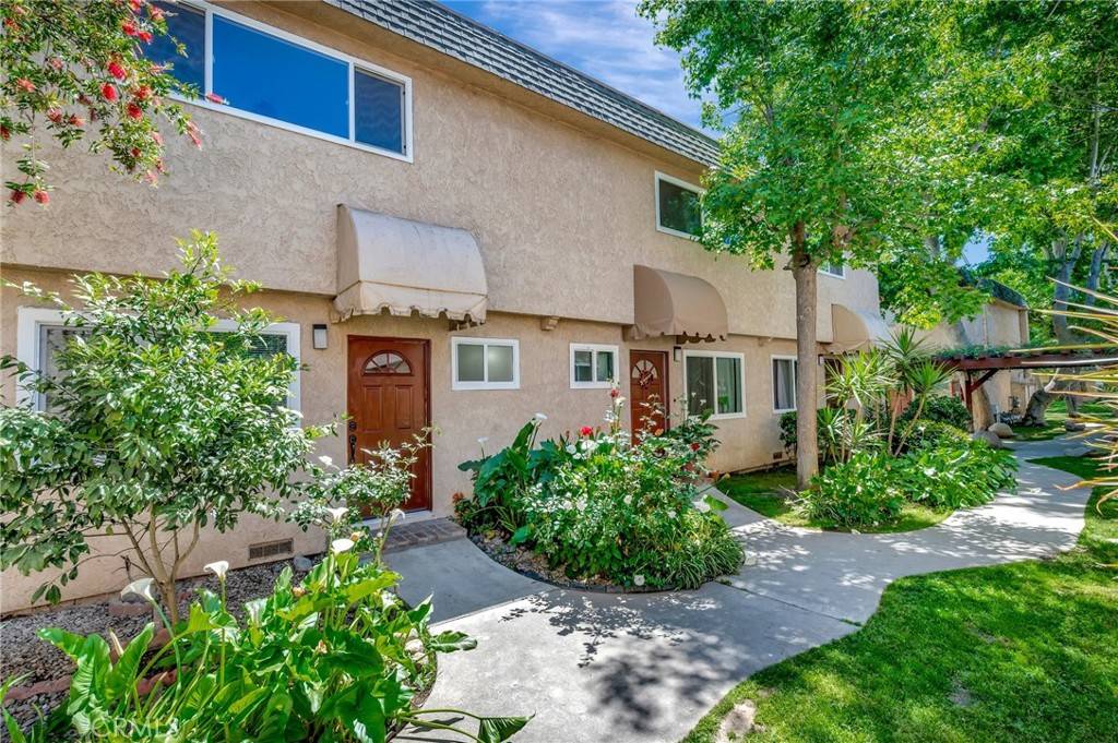 Northridge, CA 91325,17053 Roscoe BLVD #3