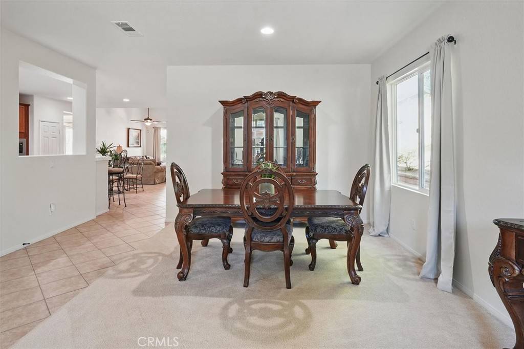 Castaic, CA 91384,29661 Cambridge AVE