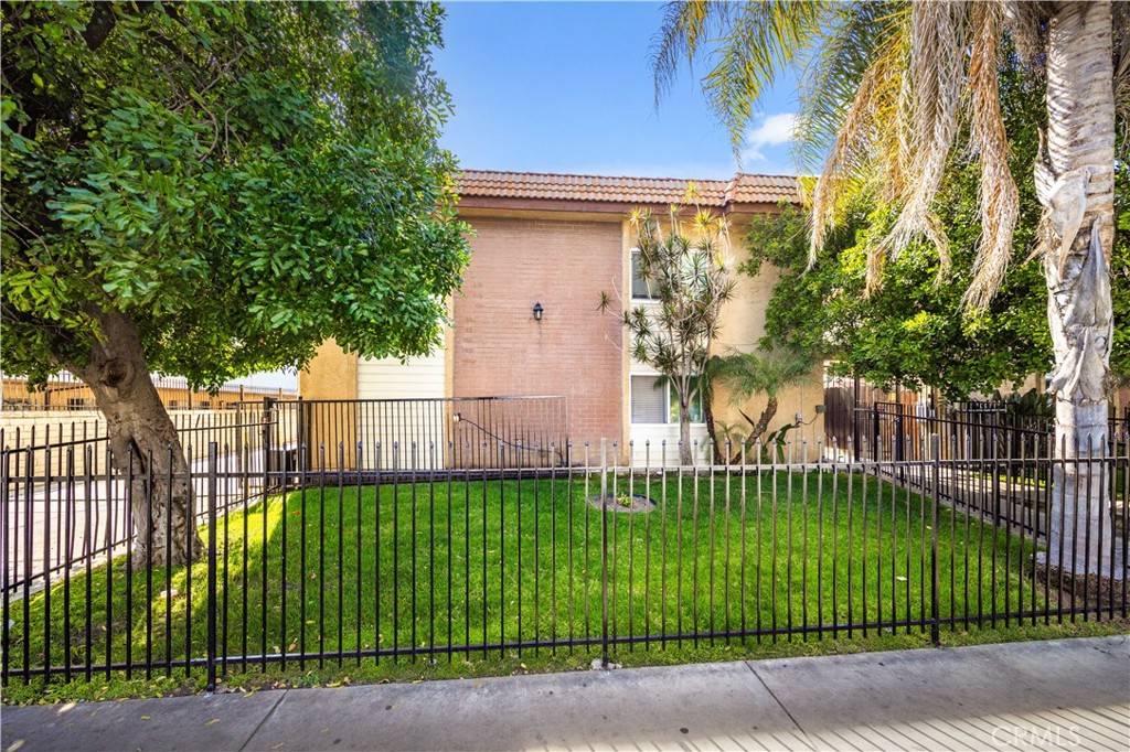 Panorama City, CA 91402,9051 Cedros AVE #5