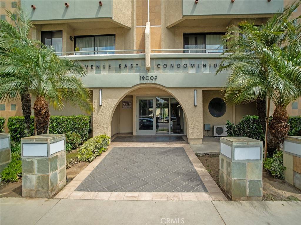Reseda, CA 91335,19009 Sherman WAY #6