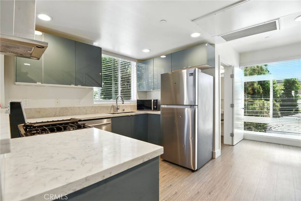 Studio City, CA 91602,4461 Tujunga AVE #101