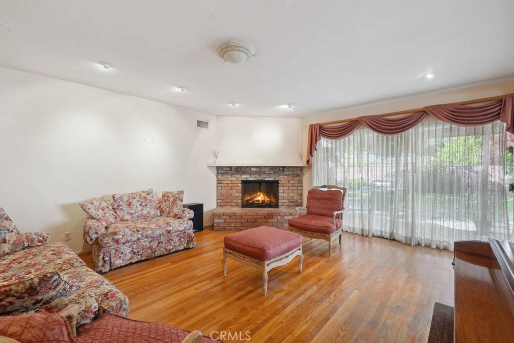 Sunland, CA 91040,7861 Cora ST