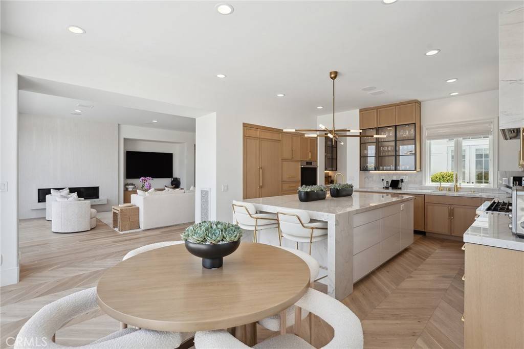 Calabasas, CA 91302,4177 PRADO DE LOS PAJAROS