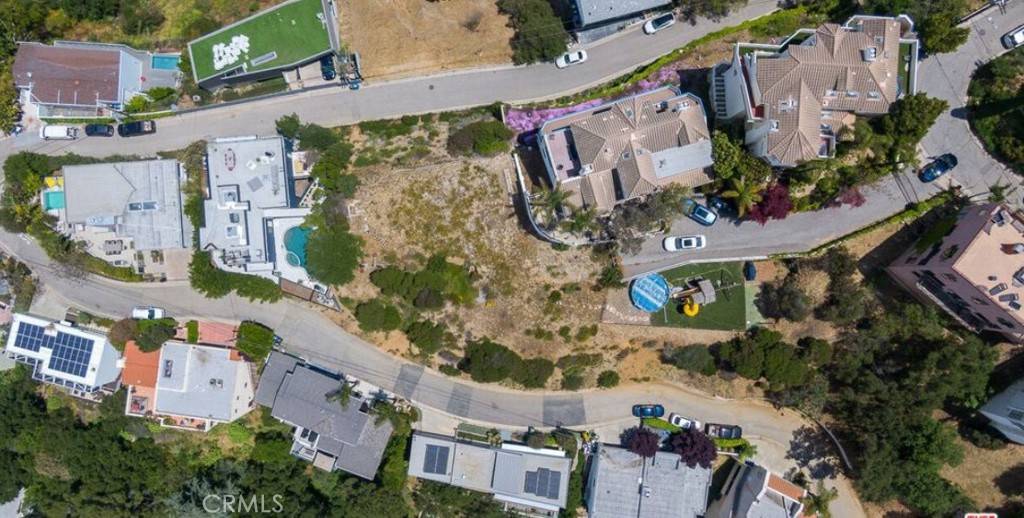 Los Angeles, CA 90046,2152 Groveland DR