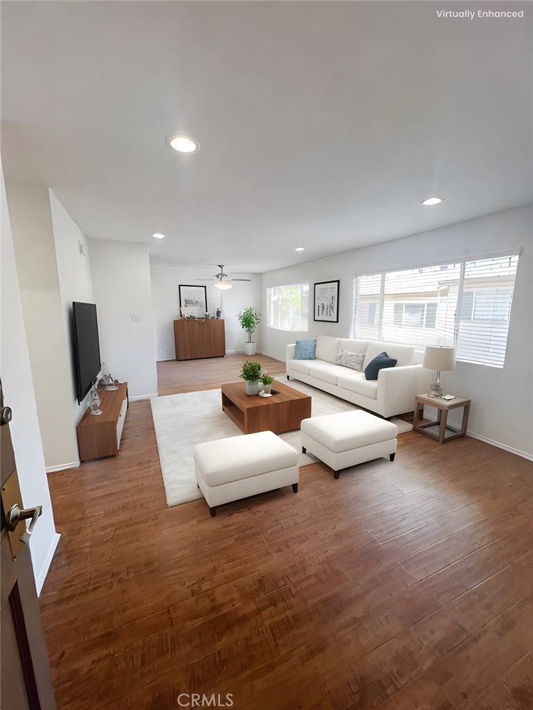 Tarzana, CA 91356,18619 Collins ST #F29
