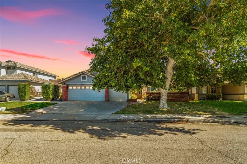 Palmdale, CA 93551,2553 Gemstone AVE