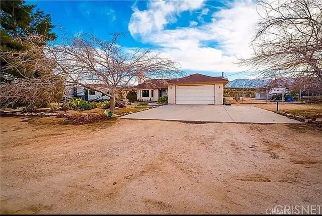 Pearblossom, CA 93553,13510 E Avenue W11