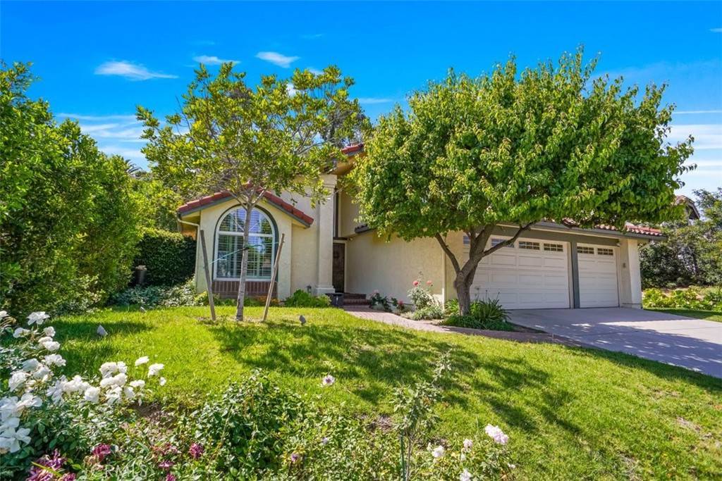 Granada Hills, CA 91344,17463 Doric ST