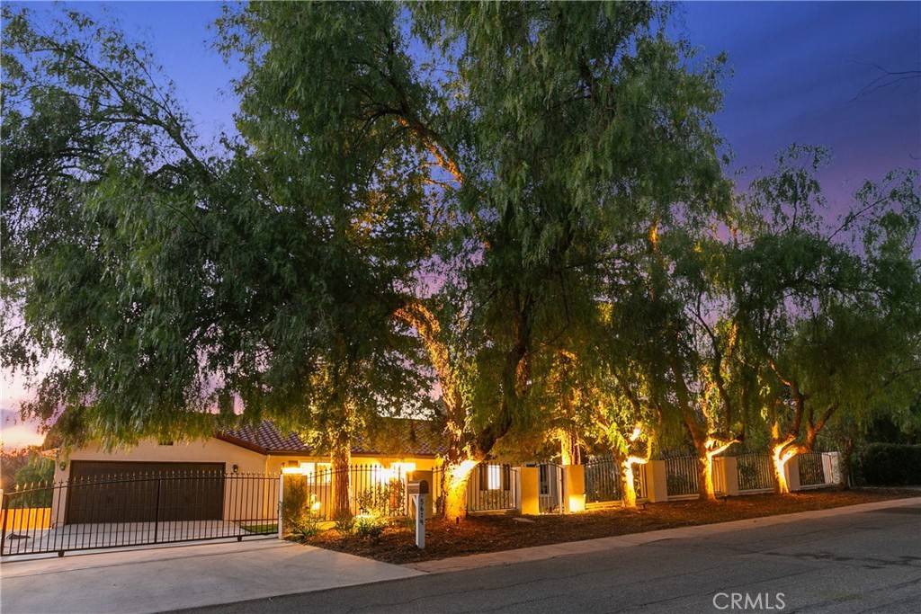 Agoura Hills, CA 91301,5619 Colodny DR