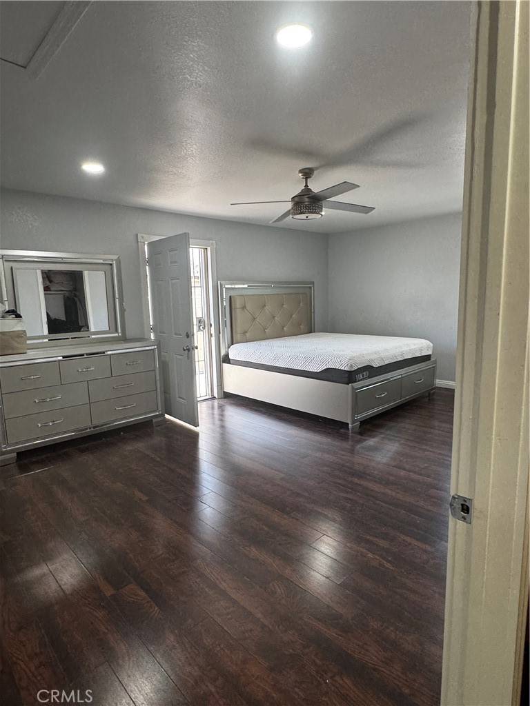 San Fernando, CA 91340,12968 Vaughn ST