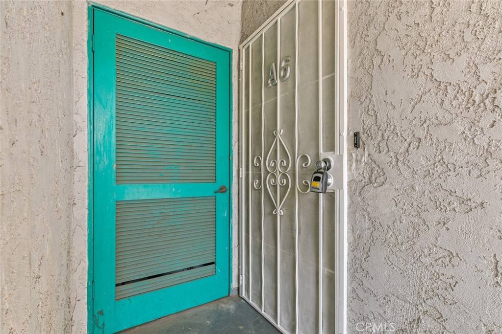 Panorama City, CA 91402,8801 Willis AVE #6