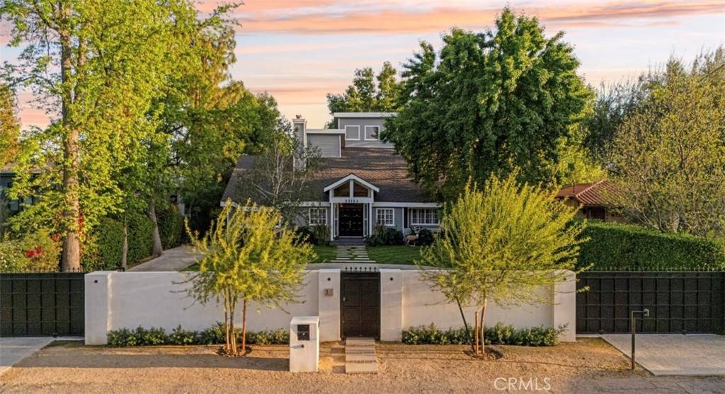 Woodland Hills, CA 91367,23134 Collins ST