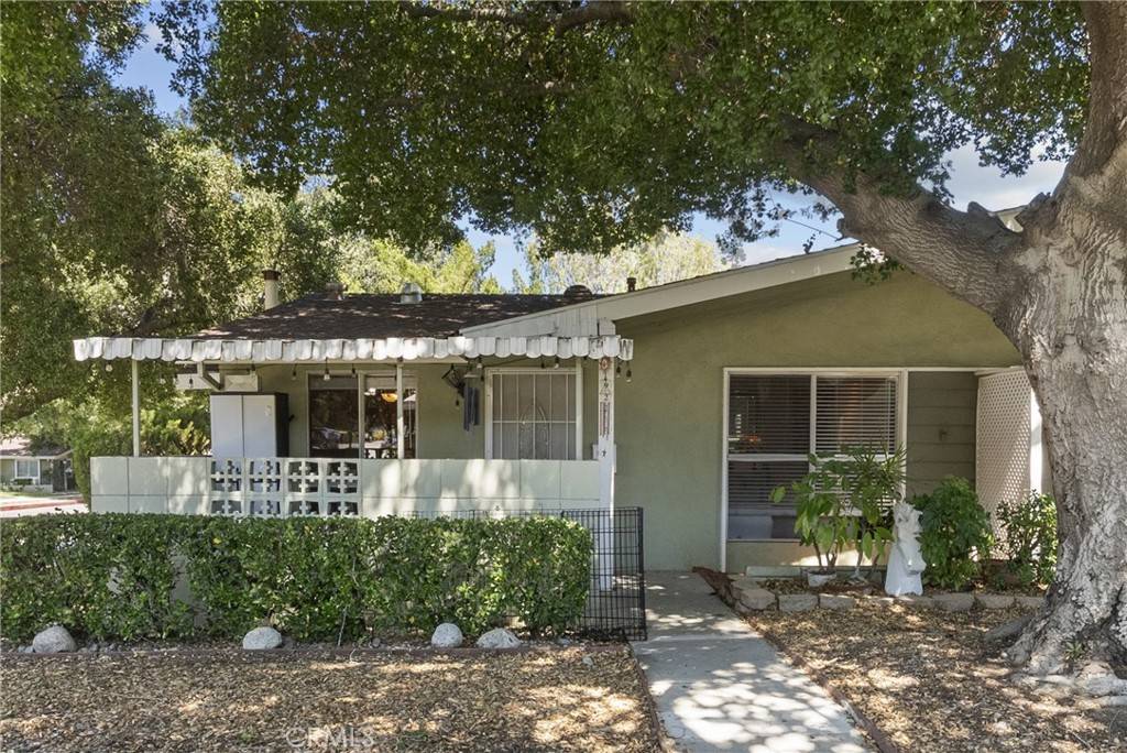 Newhall, CA 91321,19226 Avenue Of The Oaks #A