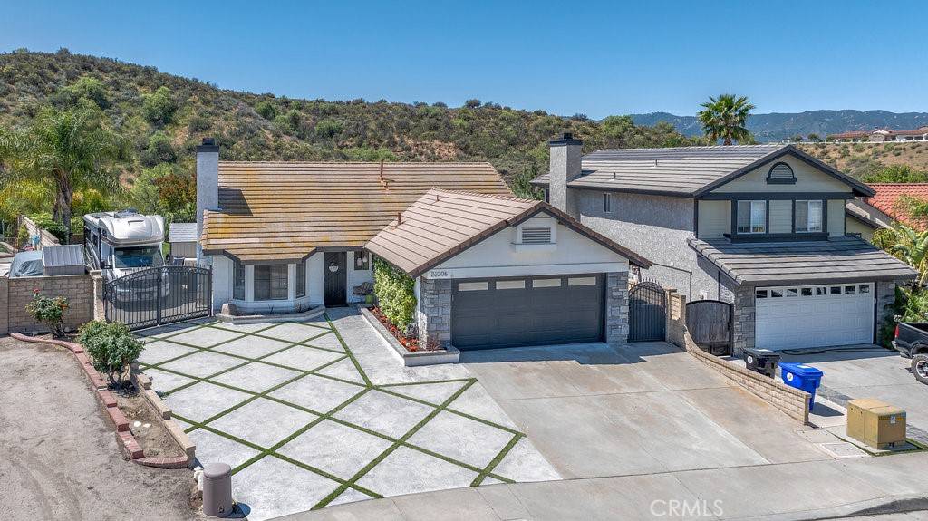 Saugus, CA 91350,22206 Claibourne LN