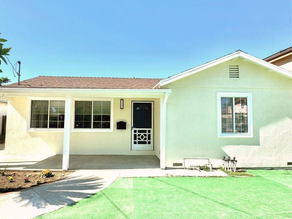 Van Nuys, CA 91401,13003 Calvert ST