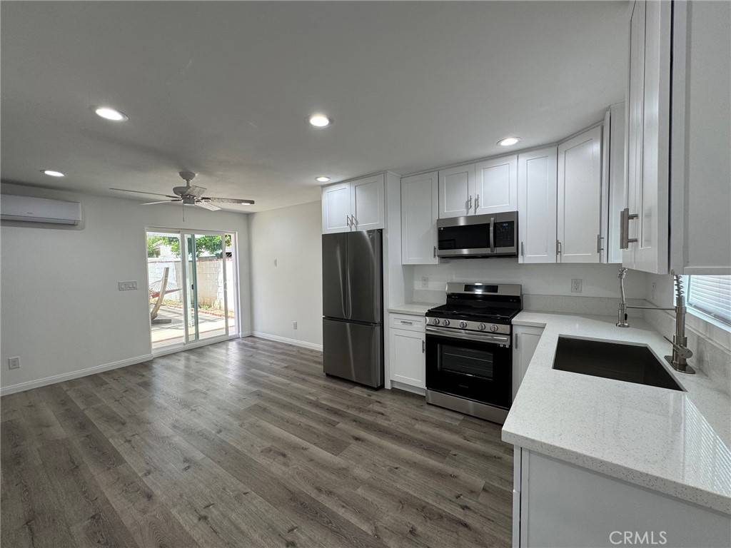 Reseda, CA 91335,6838 Aura AVE