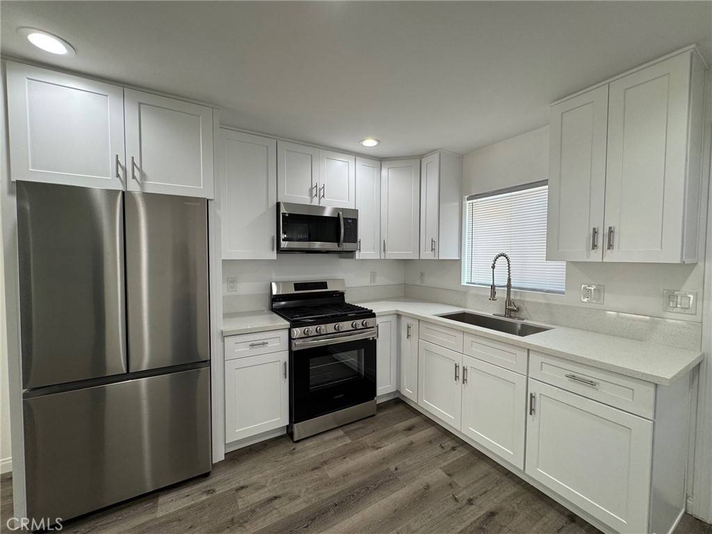 Reseda, CA 91335,6838 Aura AVE