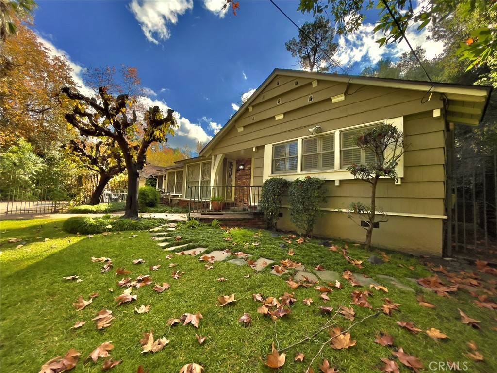 Studio City, CA 91604,3167 Laurel Canyon BLVD