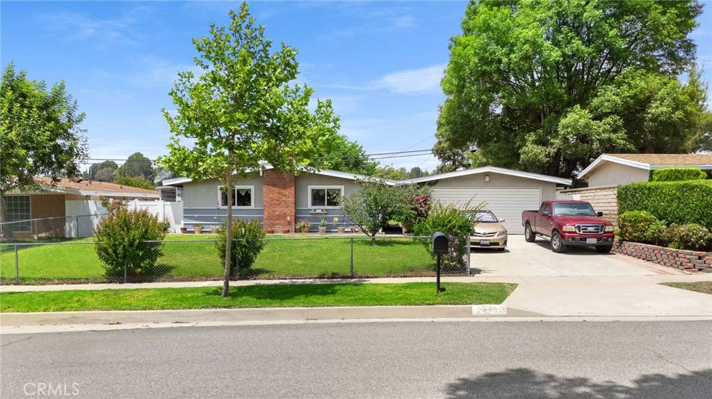 Saugus, CA 91350,27439 Santa Clarita RD