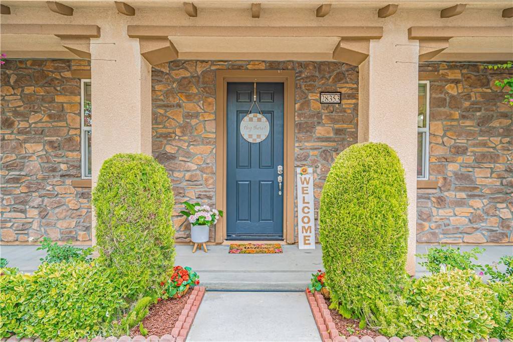 Valencia, CA 91354,28353 Vista Del Rio DR
