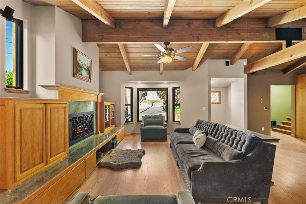 Newhall, CA 91321,25009 Atwood BLVD
