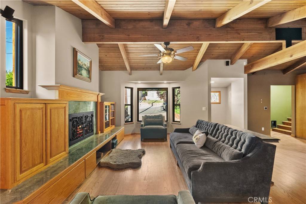 Newhall, CA 91321,25009 Atwood BLVD