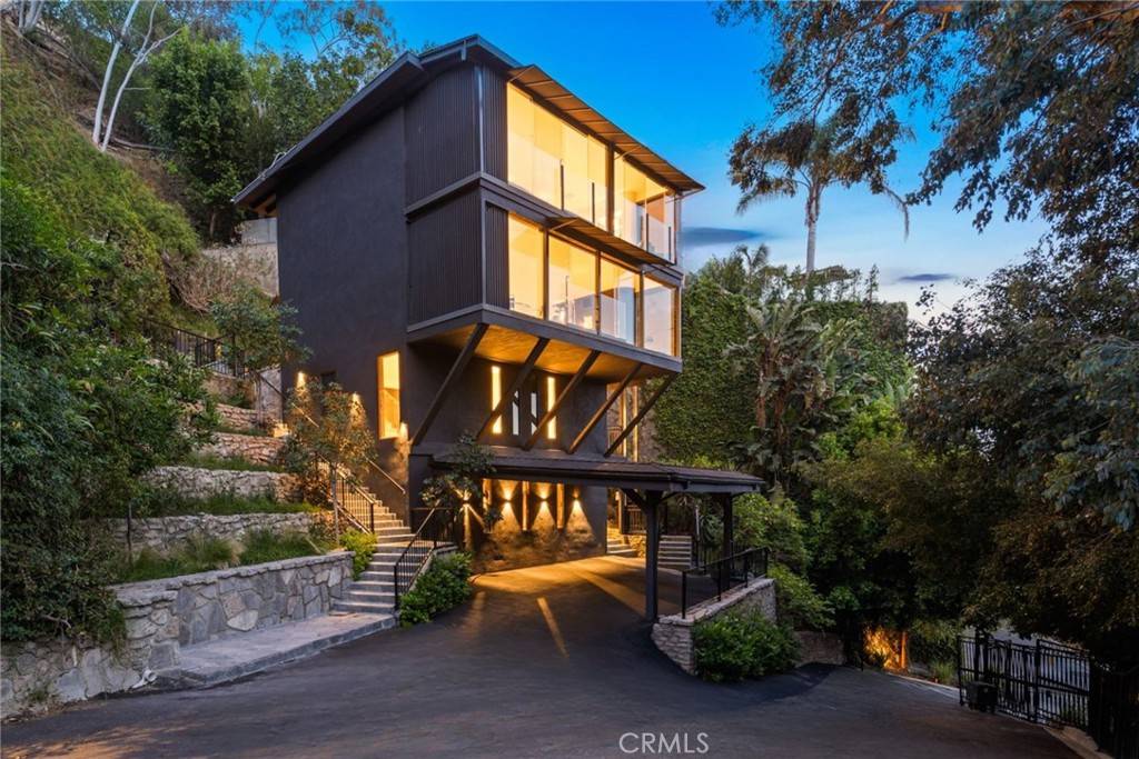 Los Angeles, CA 90069,1782 Viewmont DR