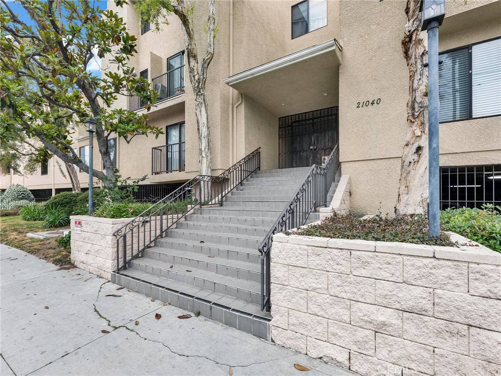 Canoga Park, CA 91304,21040 Parthenia ST #20