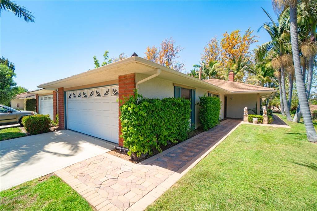 Irvine, CA 92612,2 Featherwood