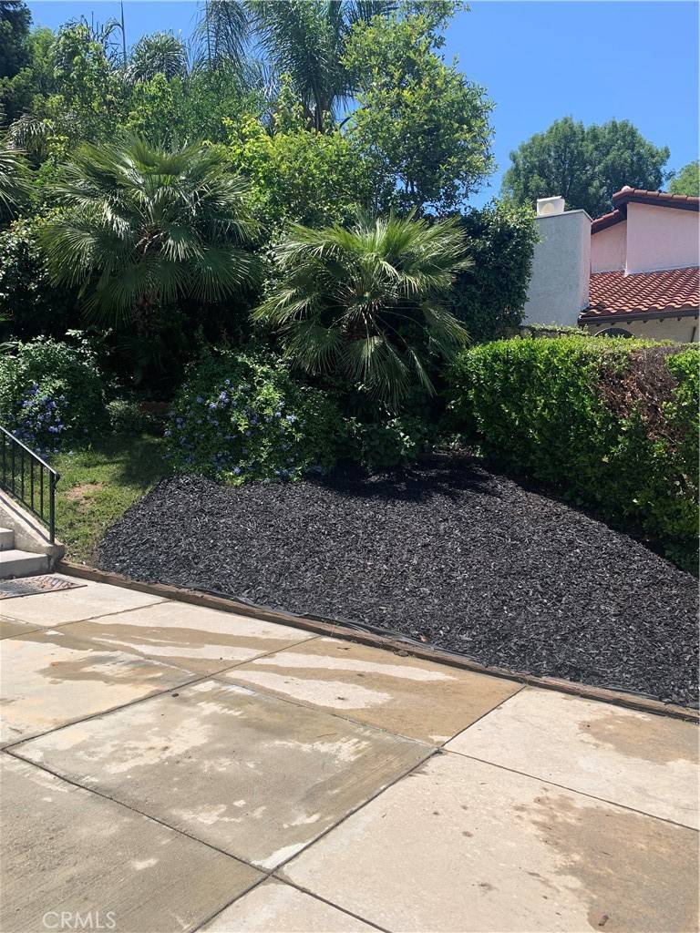 Woodland Hills, CA 91364,5246 Calderon RD