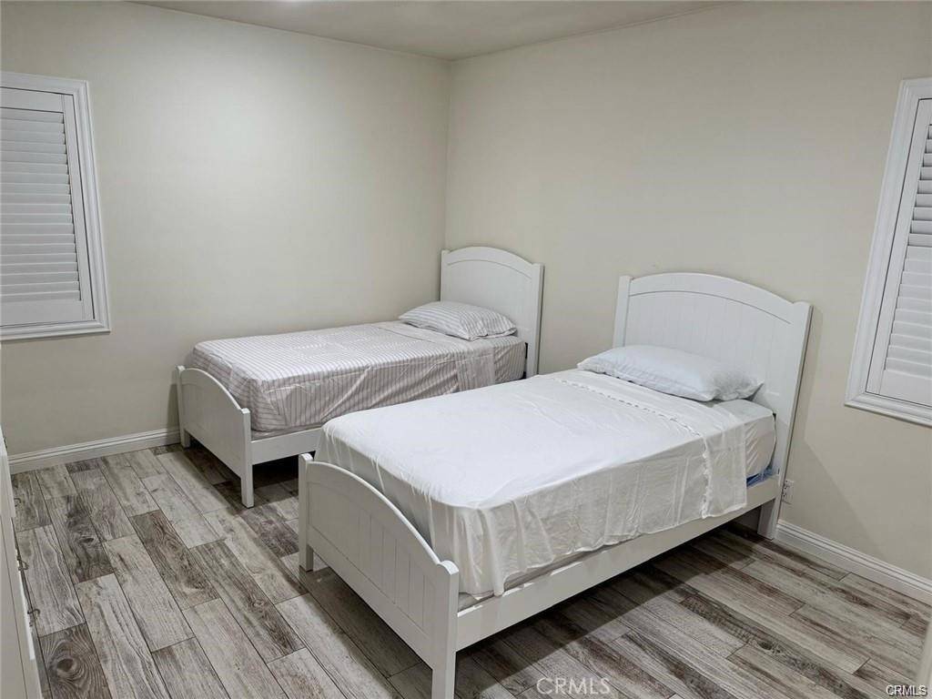 Reseda, CA 91335,19023 Cantlay ST