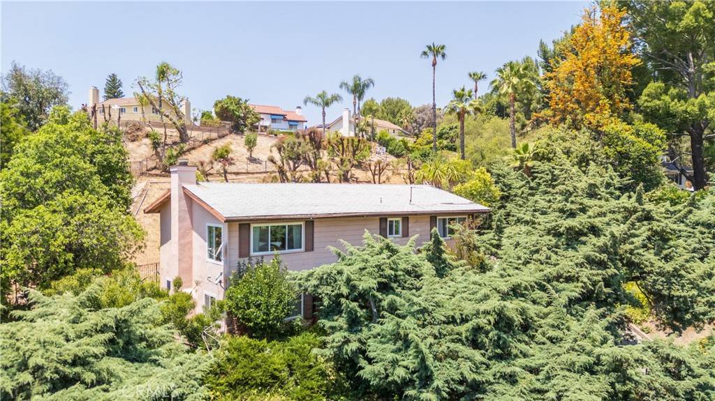 Granada Hills, CA 91344,11811 Louise AVE