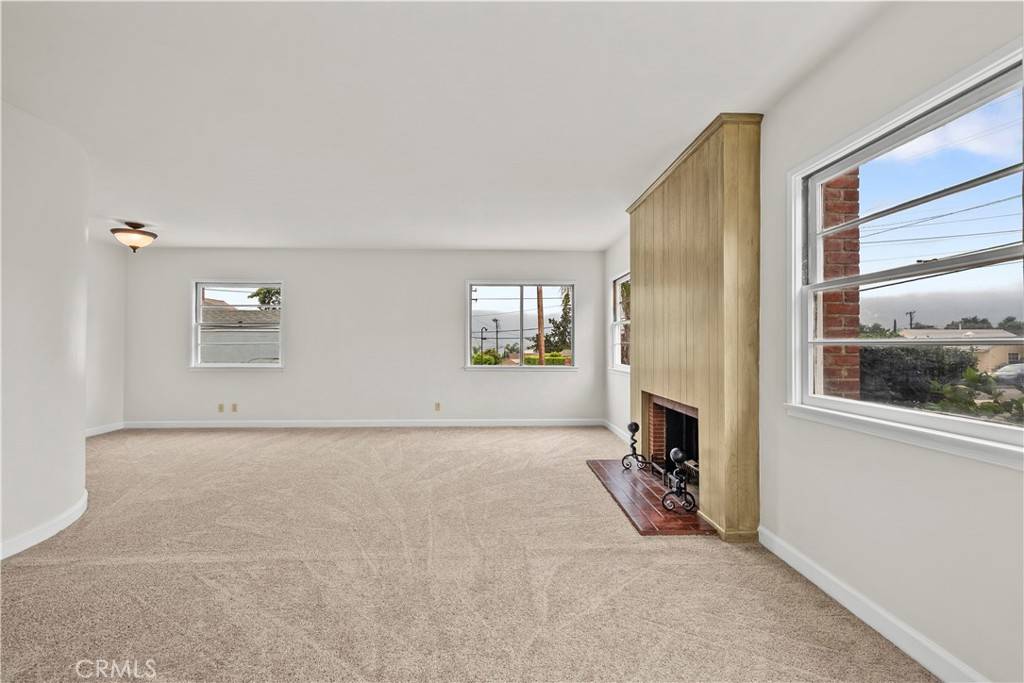 Montrose, CA 91020,4444 Rosemont Avenue