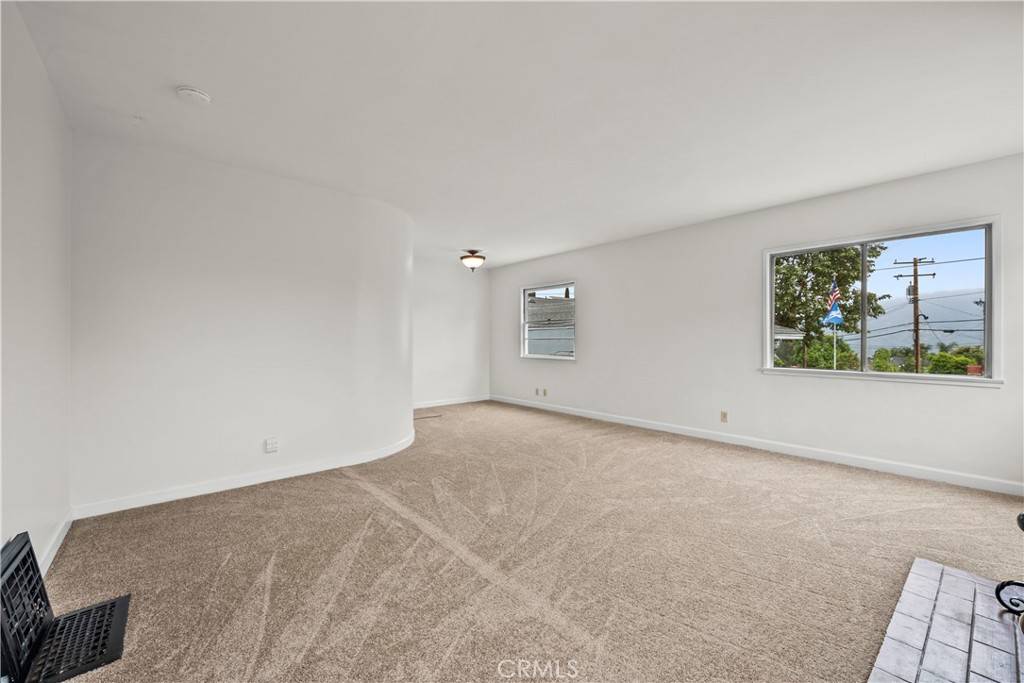 Montrose, CA 91020,4444 Rosemont Avenue