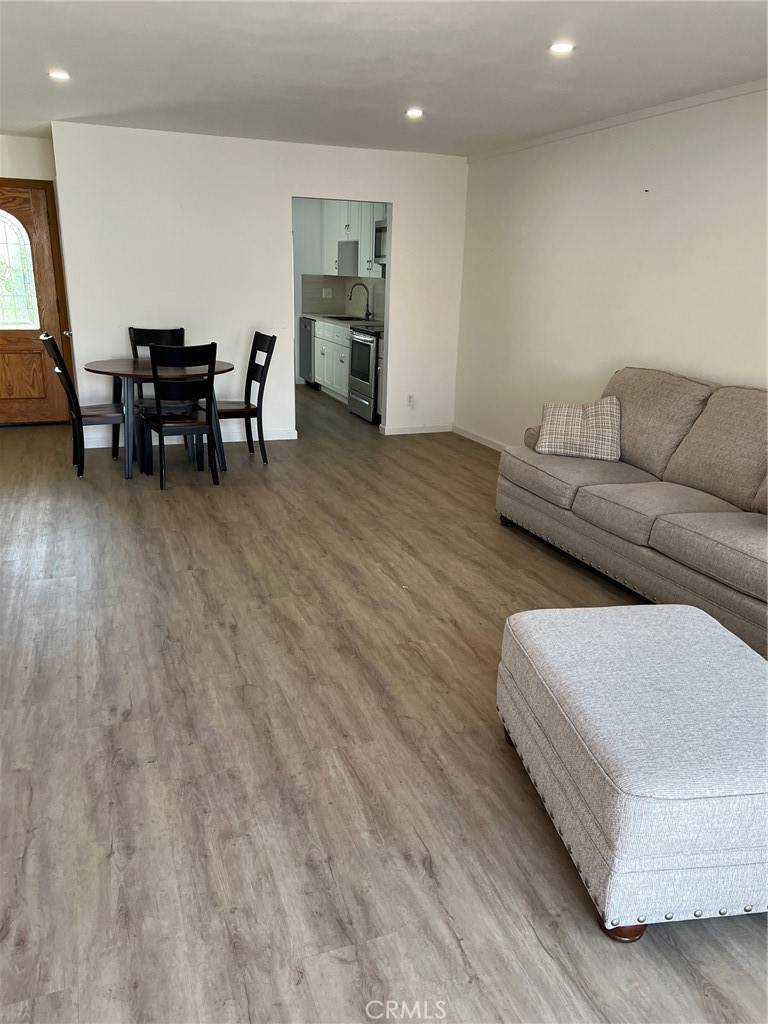 Port Hueneme, CA 93041,165 W Fiesta green