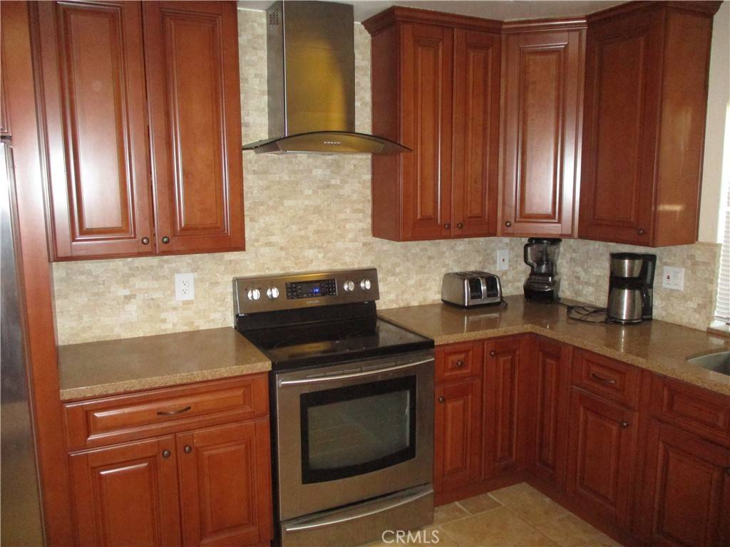 Cathedral City, CA 92234,29161 Isleta CT
