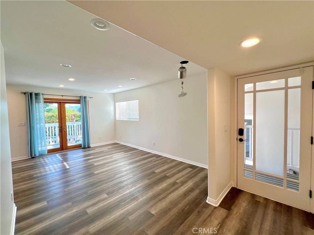 Thousand Oaks, CA 91360,738 Calle Fresno