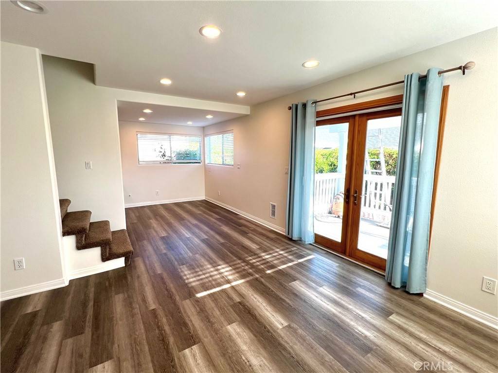 Thousand Oaks, CA 91360,738 Calle Fresno