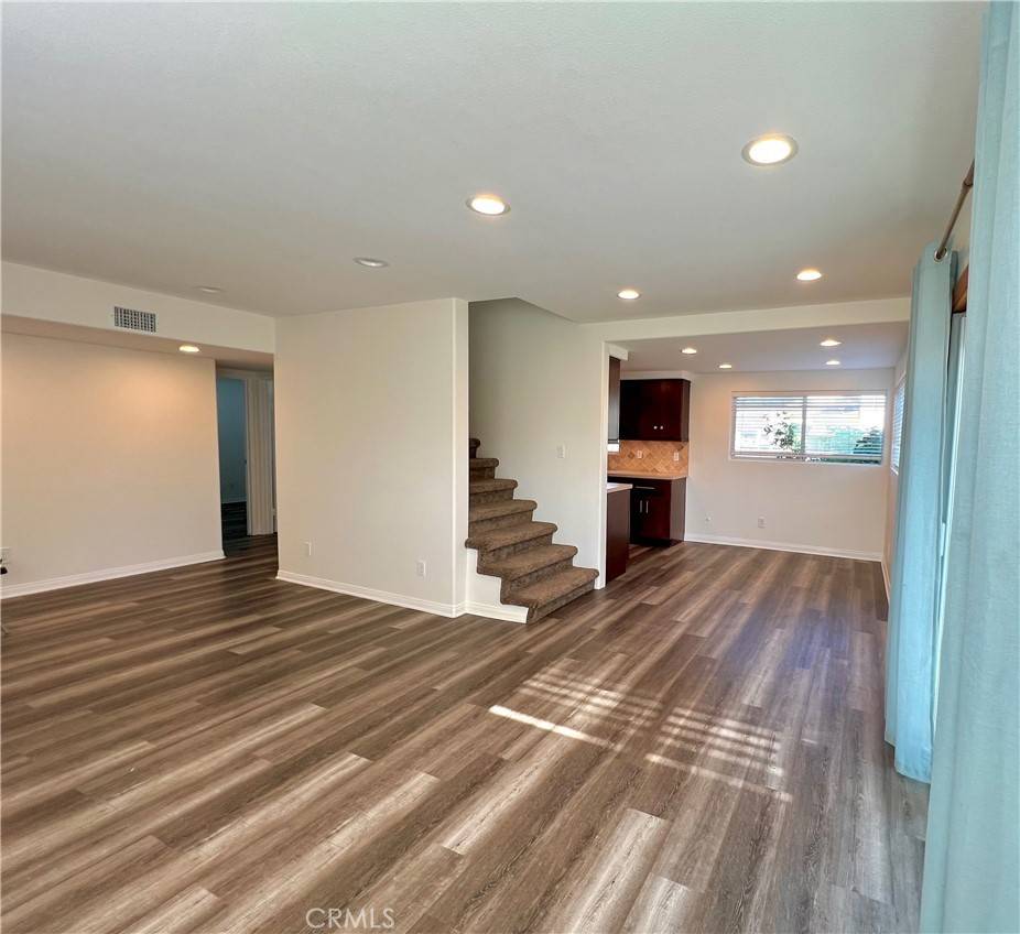 Thousand Oaks, CA 91360,738 Calle Fresno