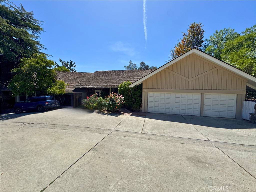 Woodland Hills, CA 91364,4809 Queen Victoria RD