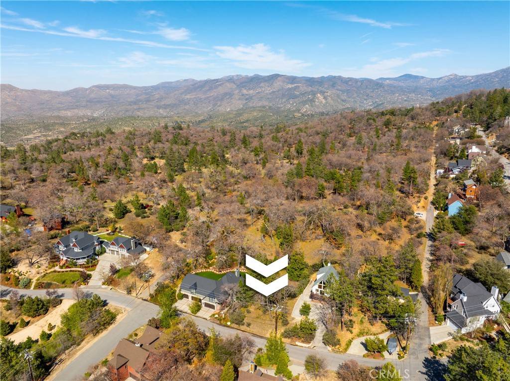 Lake Arrowhead, CA 92352,0 Yosemite DR