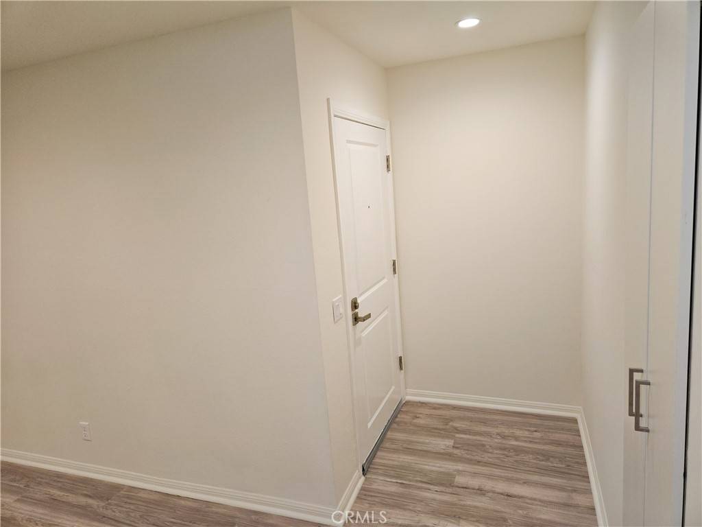 Calabasas, CA 91302,4734 Park Granada #238