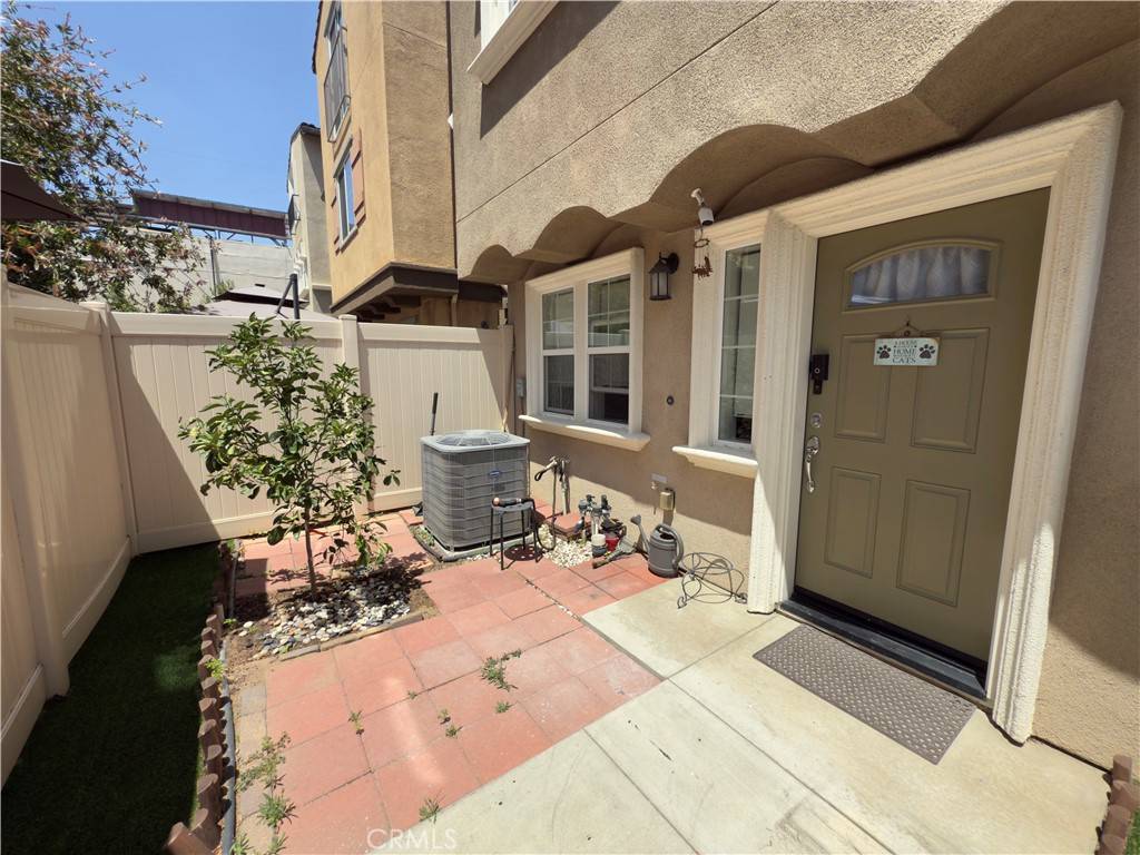 Carson, CA 90745,22111 Main ST #6