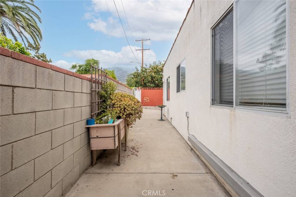 Glendale, CA 91201,1329 Linden AVE