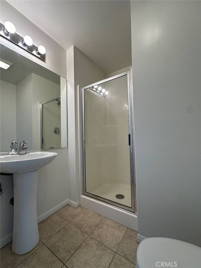 Canoga Park, CA 91303,7551 Jordan AVE #405