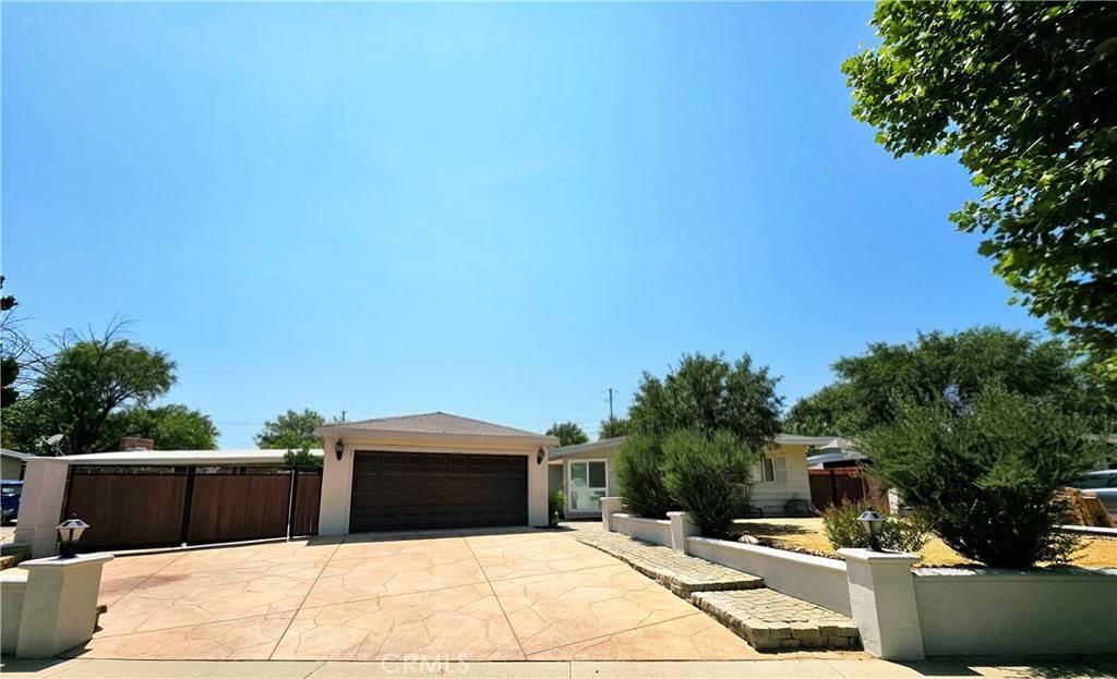 Saugus, CA 91350,27545 Santa Clarita RD