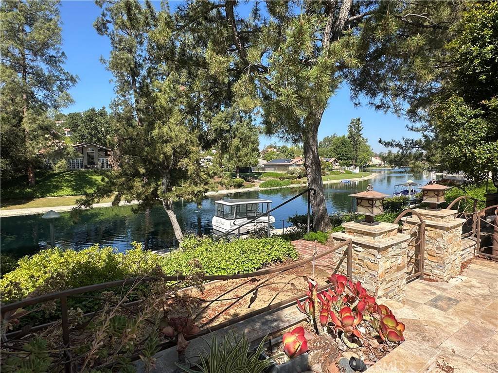 Calabasas, CA 91302,23128 PARK SORRENTO